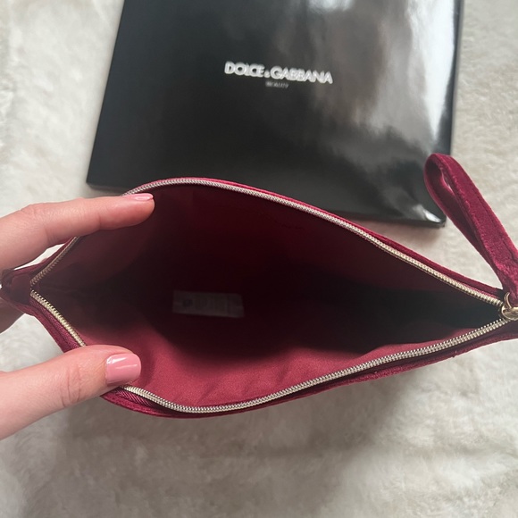 D&G cosmetics pouch - Picture 3 of 3